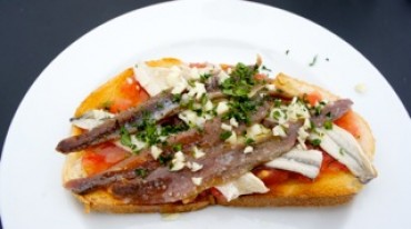 Yo arriba y tu abacho