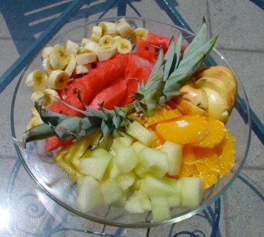 Obst reift an den Bäumen und ist Sonnenlecker